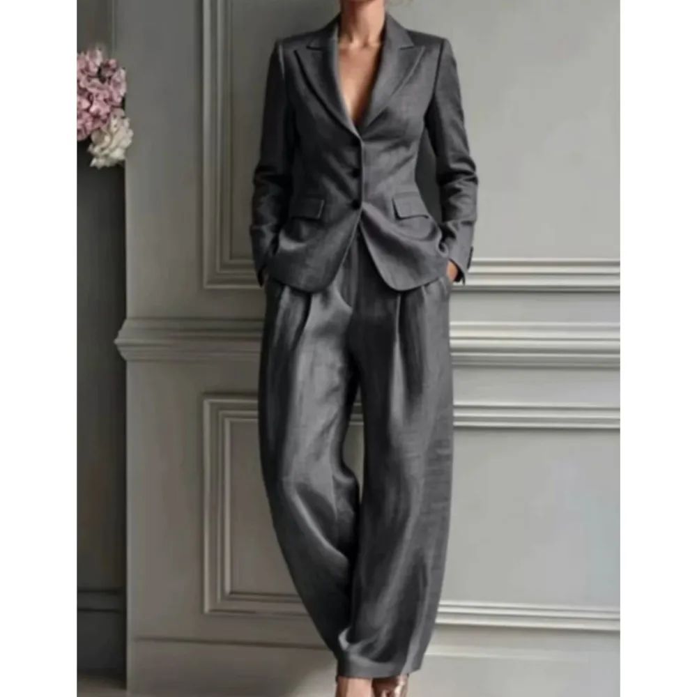 Nuovo Completo Autunnale da Donna: giacchina a maniche lunghe e pantaloni